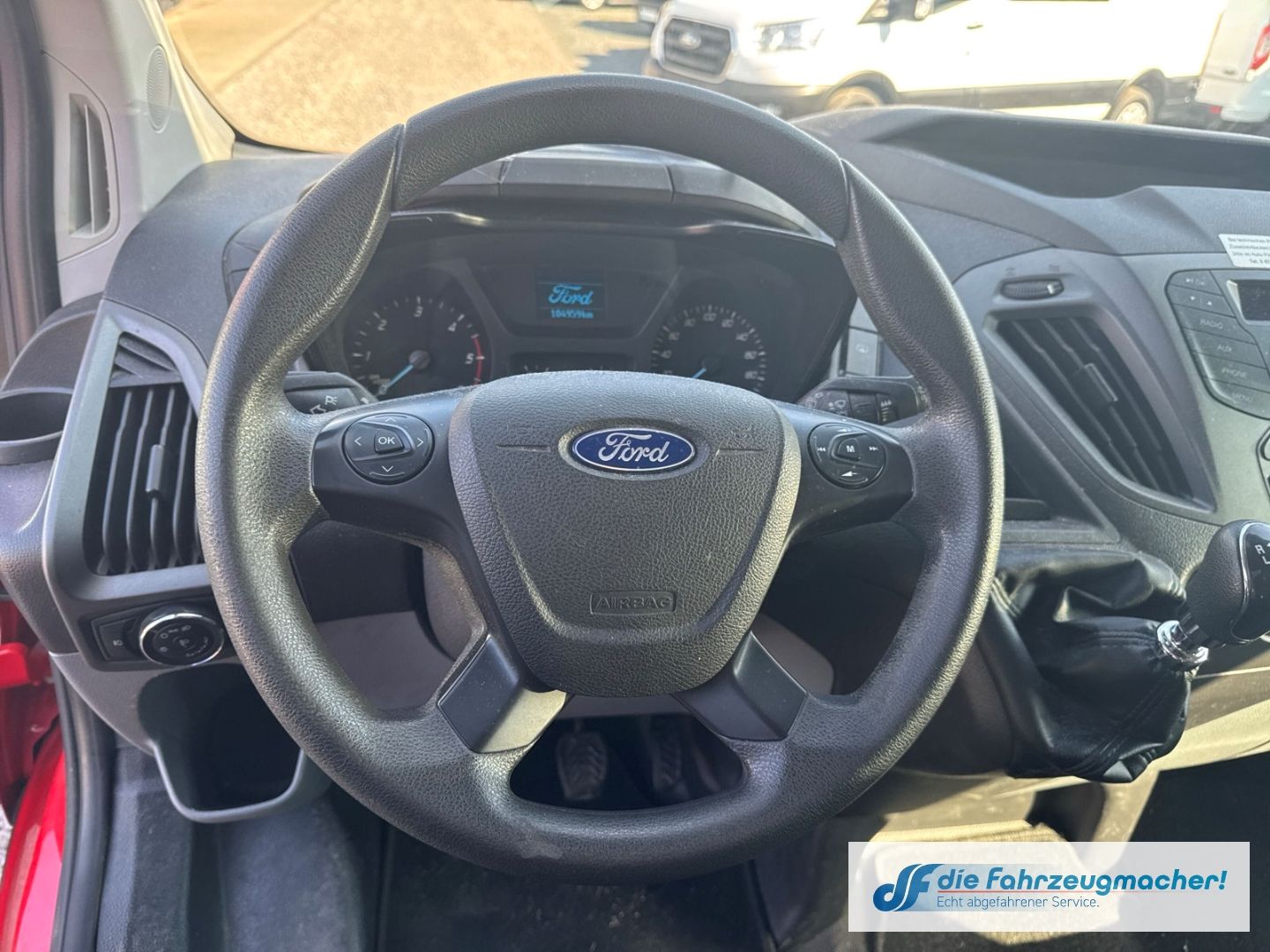 Fahrzeugabbildung Ford Transit Custom Kombi 300 L1 2.2 TDCi *2465