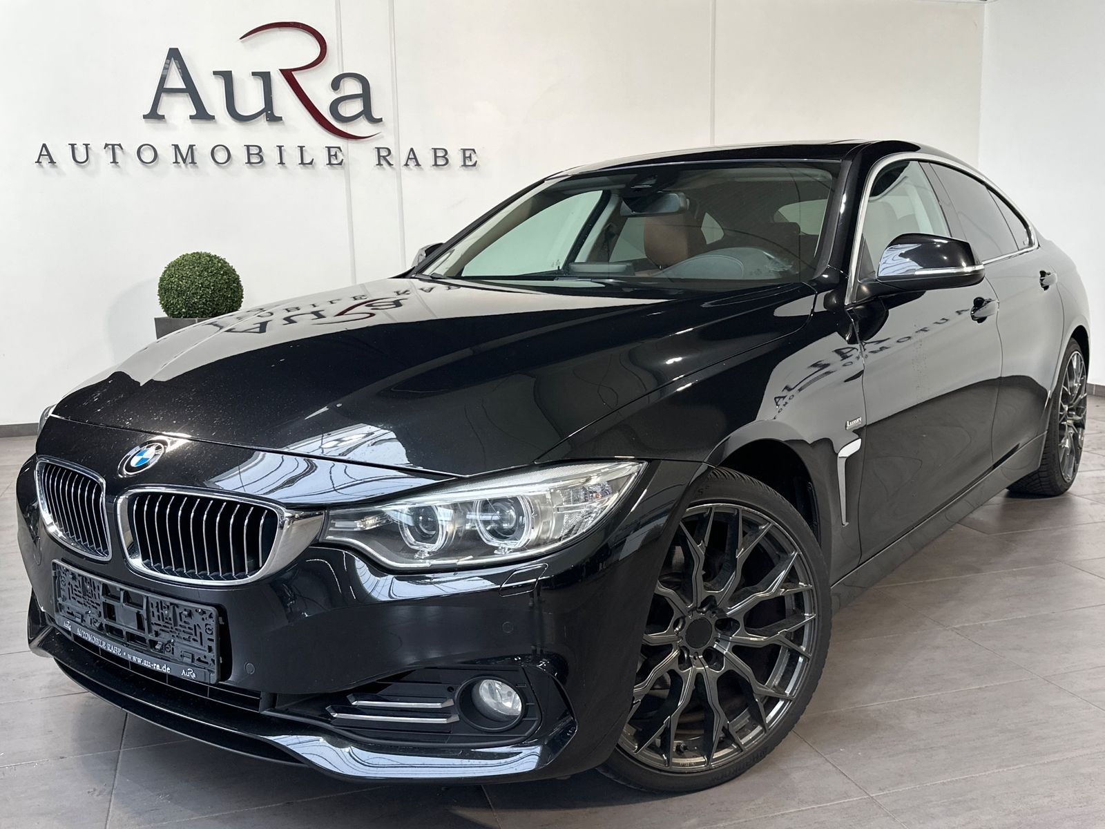 Fahrzeugabbildung BMW 420 Gran Coupé Luxury-Line Aut. NAV+XEN+PANORAMA