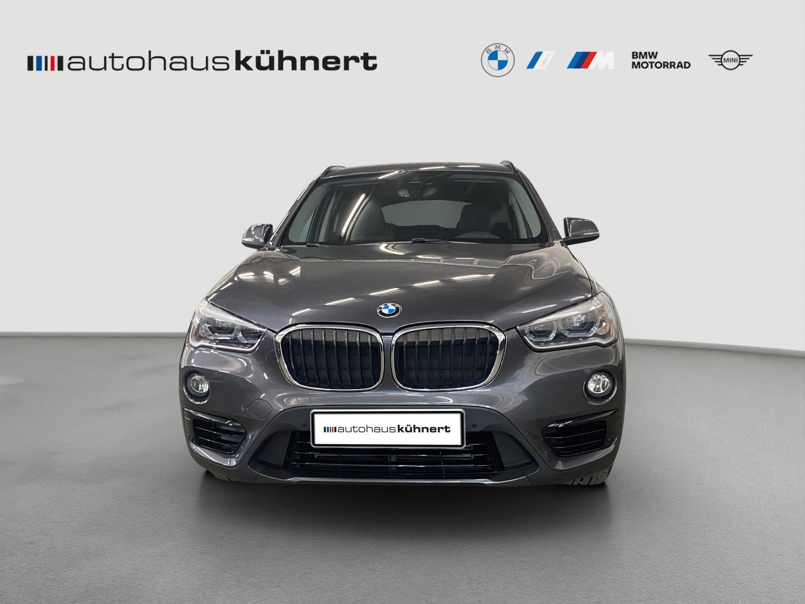BMW X1 sDrive 18i Sport Line LED AHK Navigation