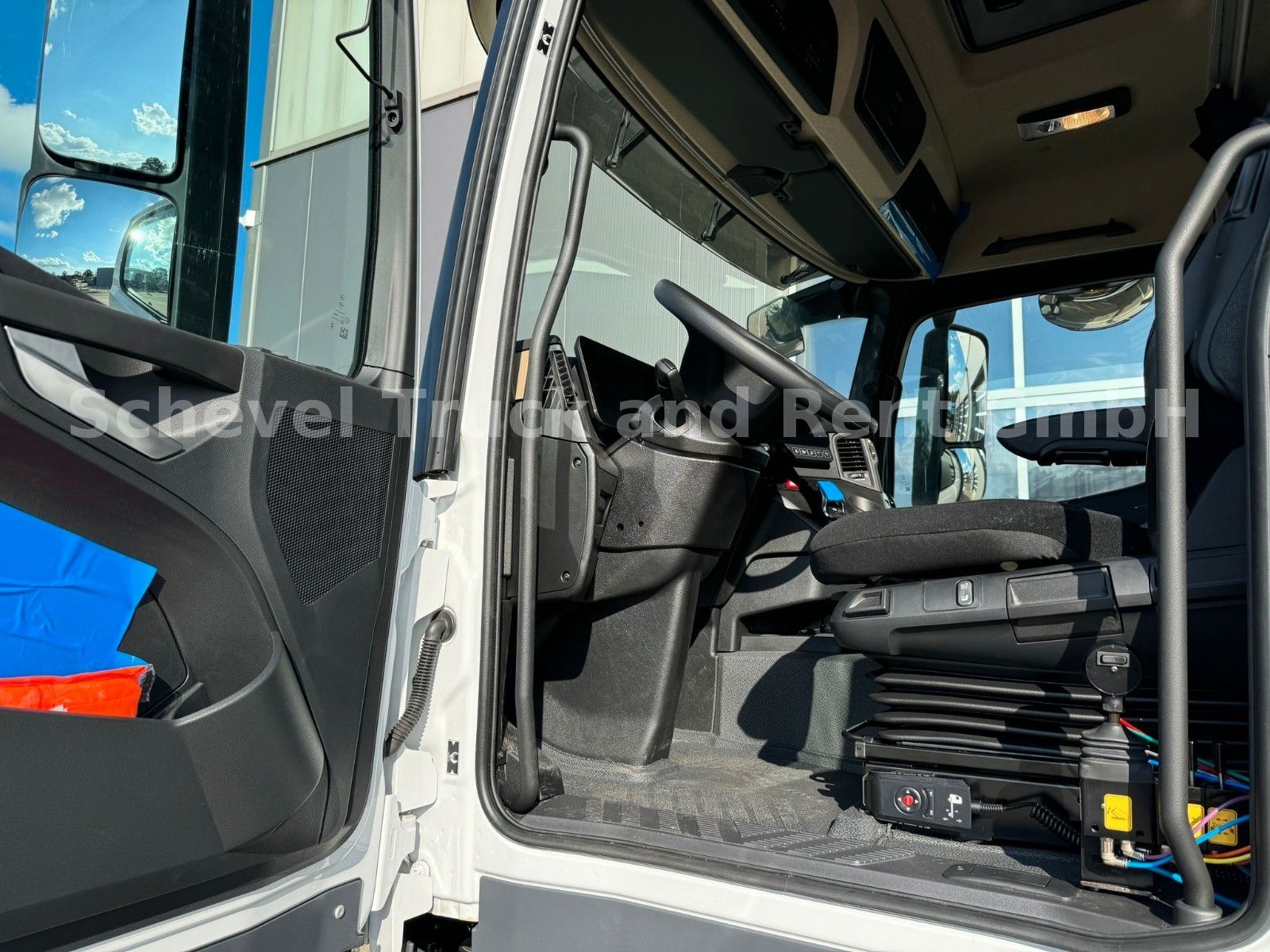 Fahrzeugabbildung Mercedes-Benz Actros 2545 6x2-4 Abrollkipper HYVA  Lift/Lenk