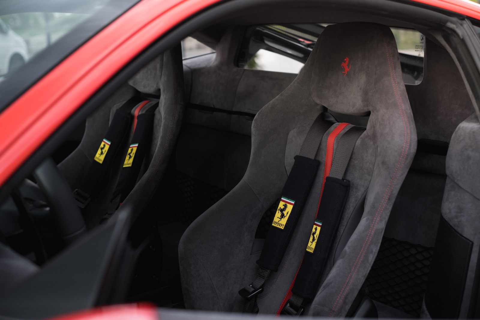 Fahrzeugabbildung Ferrari 488 Pista, JBL, Lift, Kamera, Carbon, Racingseat