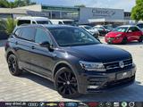 Volkswagen Tiguan Allspace 1.5 TSI R-Line/ACC/NAVI/BLACK-PA - Volkswagen Tiguan Allspace in Freiburg