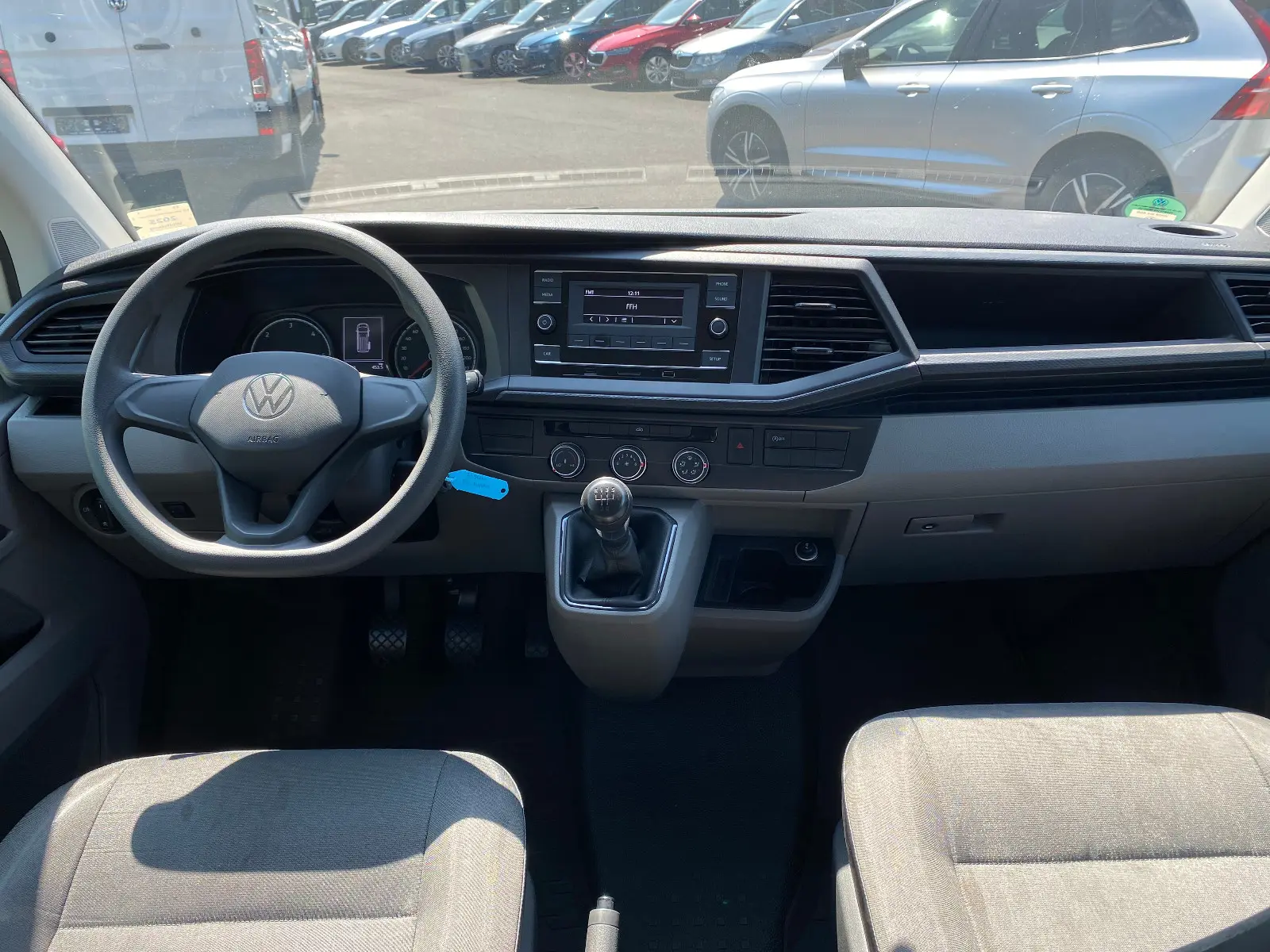 Volkswagen T6.1 Transporter 2.0 TDI DAB Seitenwindassistent