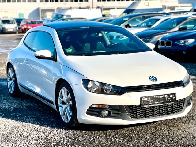 Volkswagen Scirocco 1.4 TSI / Schiebedach