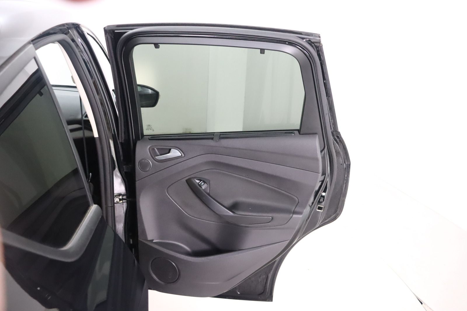 Fahrzeugabbildung Ford C-Max 1.0 * Navi * PDC * SHZ