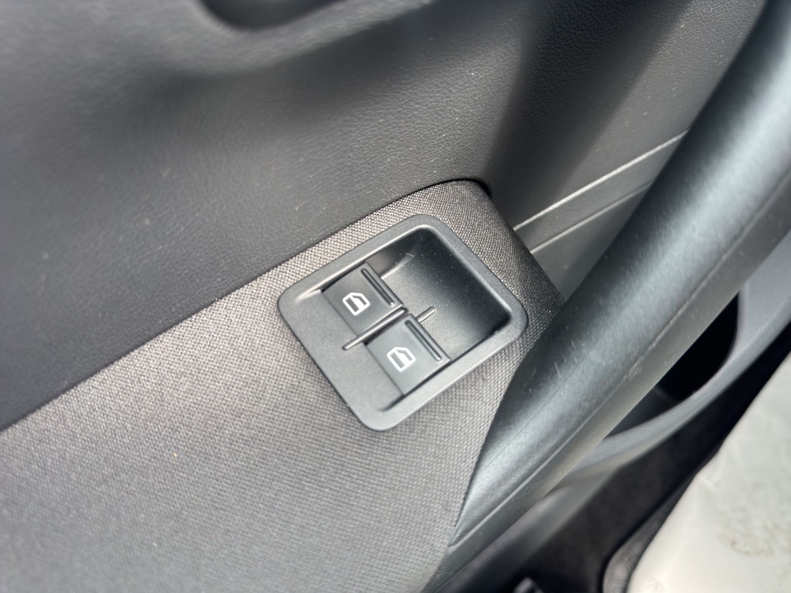Fahrzeugabbildung Volkswagen Polo V Life /Klimaautom./Sitzhz./Tempom./PDC/Alu