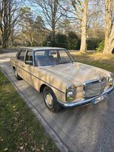 Mercedes-Benz Mercedes Benz 230   H-Kennzeichen  6 Zylinder - Mercedes-Benz 230 Limousine H kennzeichen mit Benzin-Antrieb