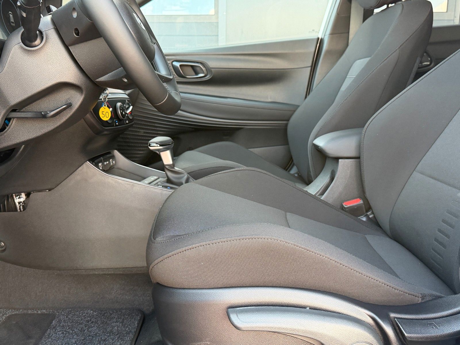 Fahrzeugabbildung Hyundai BAYON 1.0 T-GDI Blackline *Navi*Kamera*BOSE*LED*