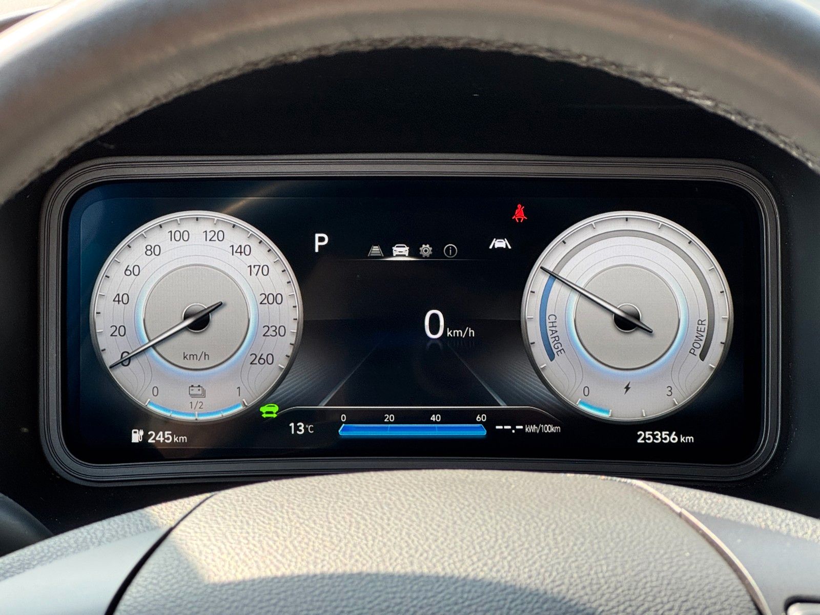 Fahrzeugabbildung Hyundai KONA E Select SHZ ACC PDC LKA Navi WiFi CarPlay