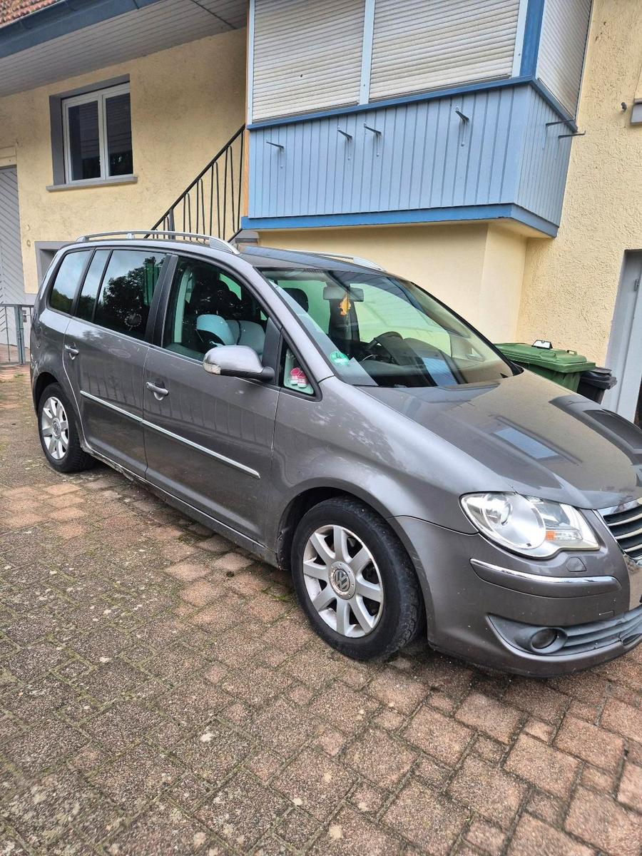 Volkswagen Touran 2006 — interior