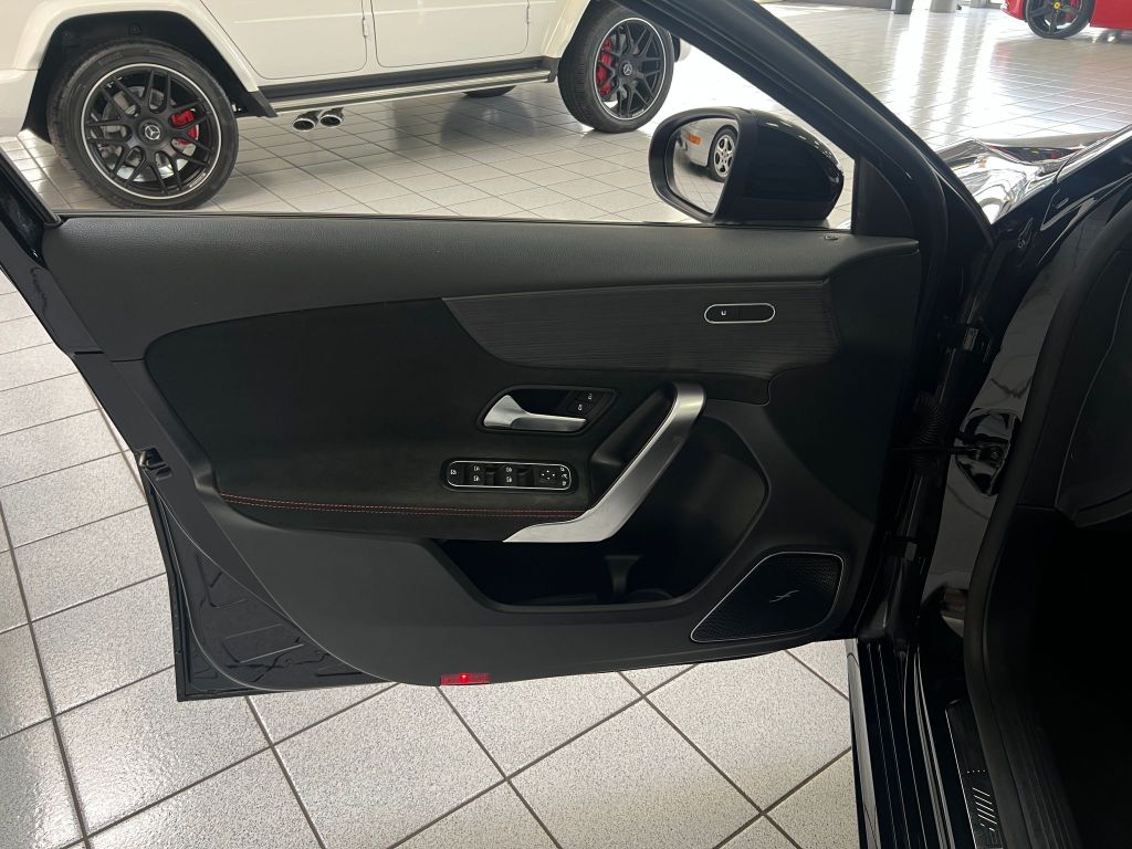 Mercedes-Benz A 45 AMG 4Matic PANO*BURMESTER*HUD*360°*DRIVERS*