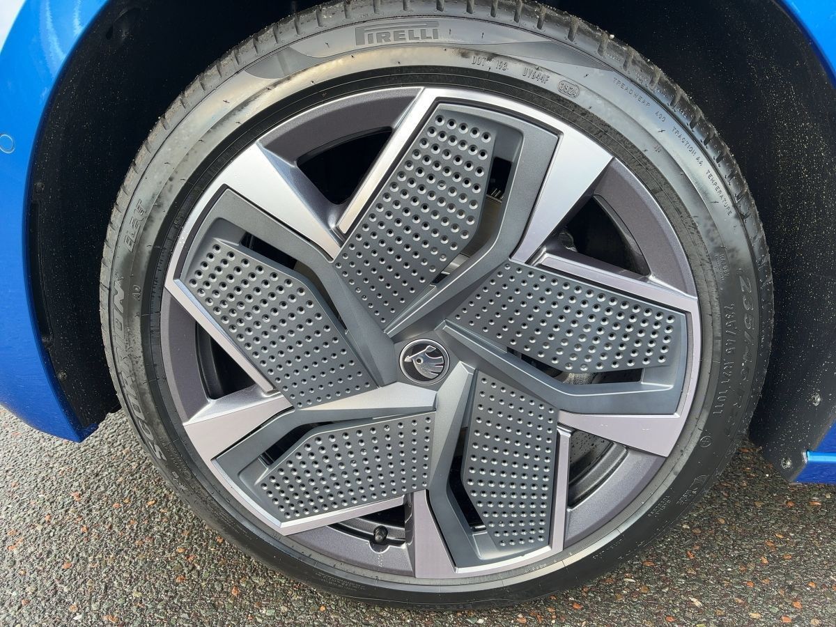 Skoda Enyaq - Bild 14