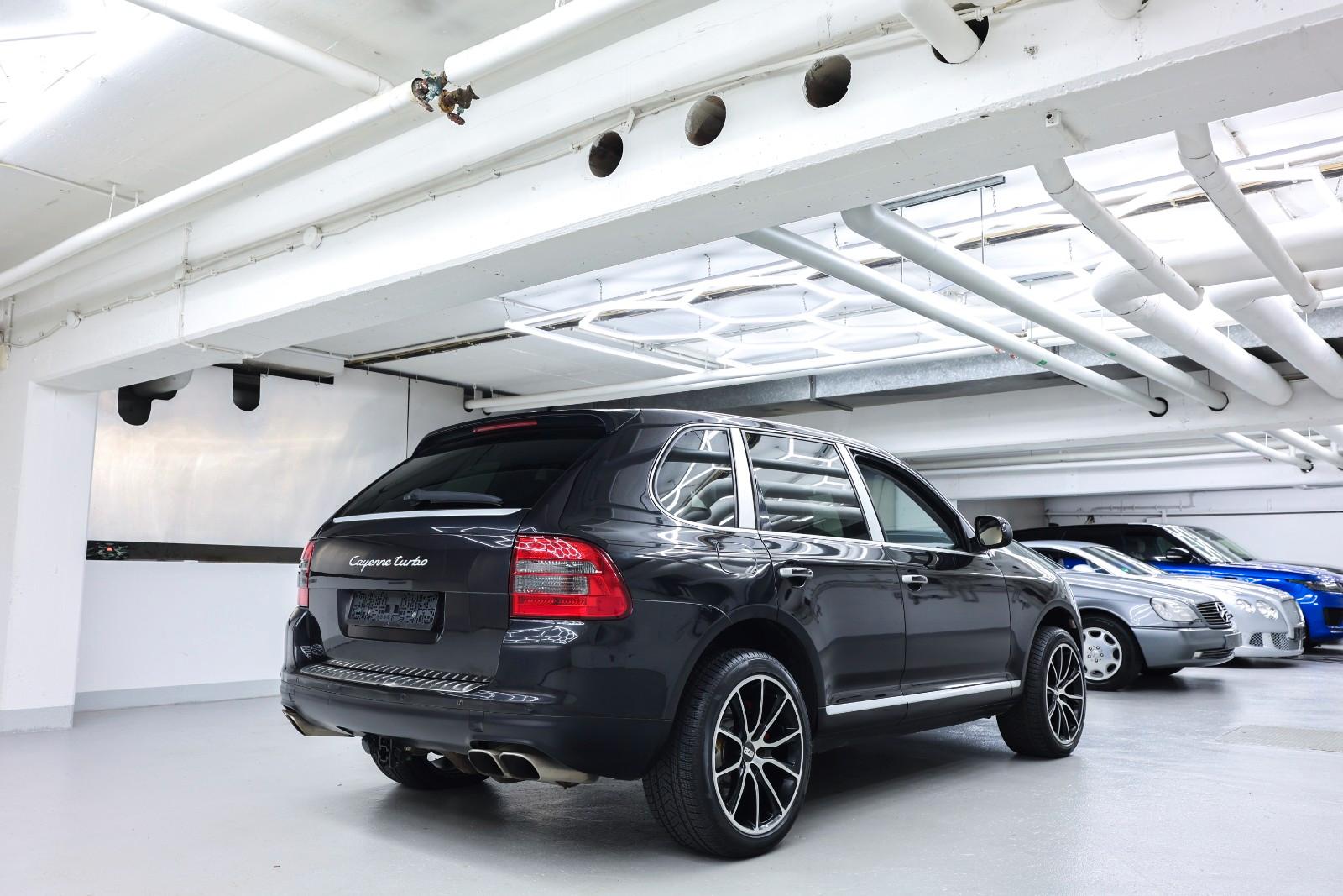 PORSCHE CAYENNE TURBO 4.5 V8 500CH - BVA - ATTELAGE - 135.600 KMS