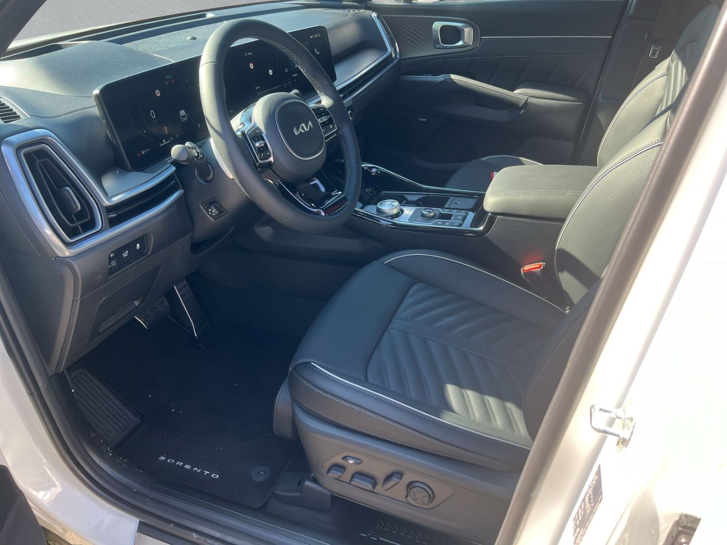 Fahrzeugabbildung Kia Sorento PLATINUM PE 4WD 2.2 CRDi *PREMIUM-PAKET*