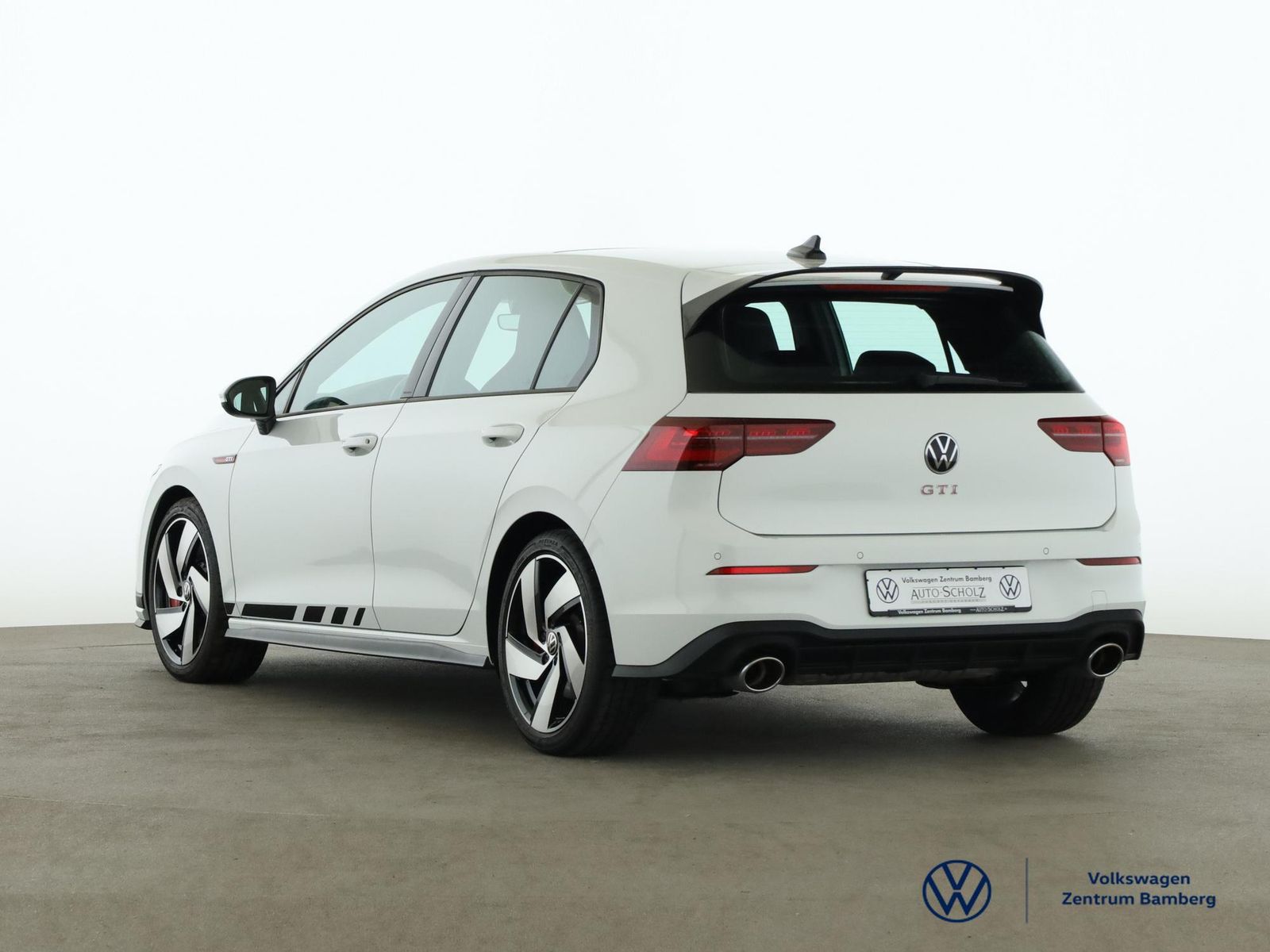 Volkswagen Golf VIII 2.0 TSI GTI Clubsport HUD PANO MATRIX foto 4