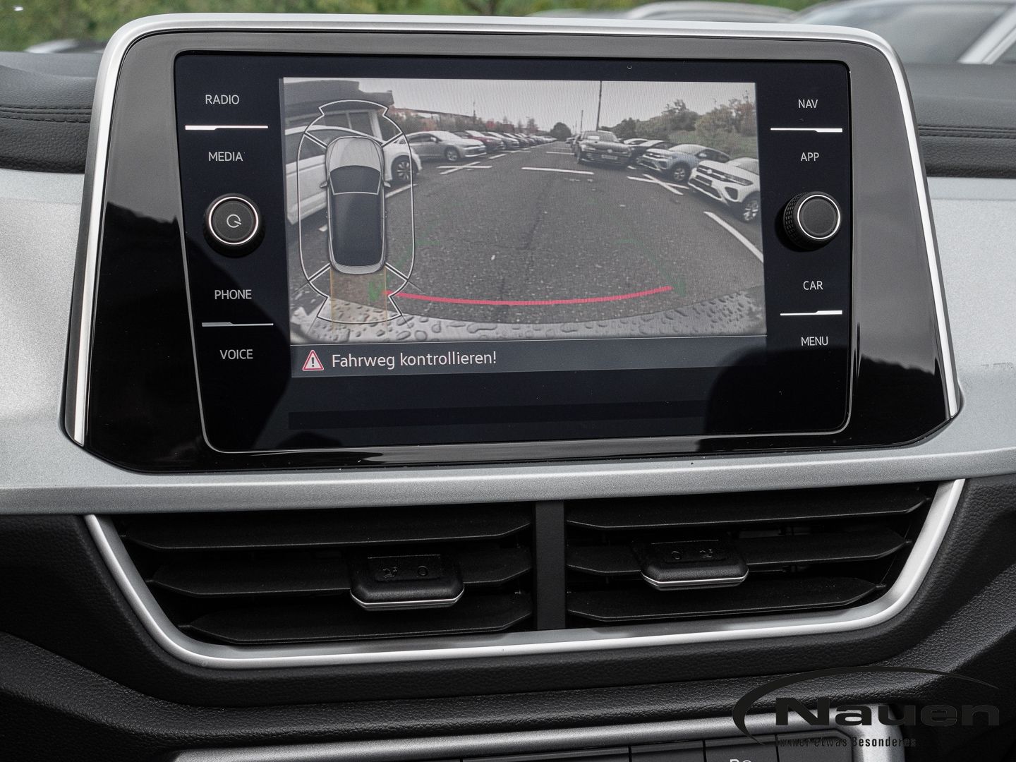 Volkswagen T-Roc - Bild 15