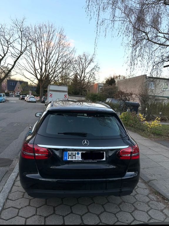 Image of Mercedes-Benz C 220