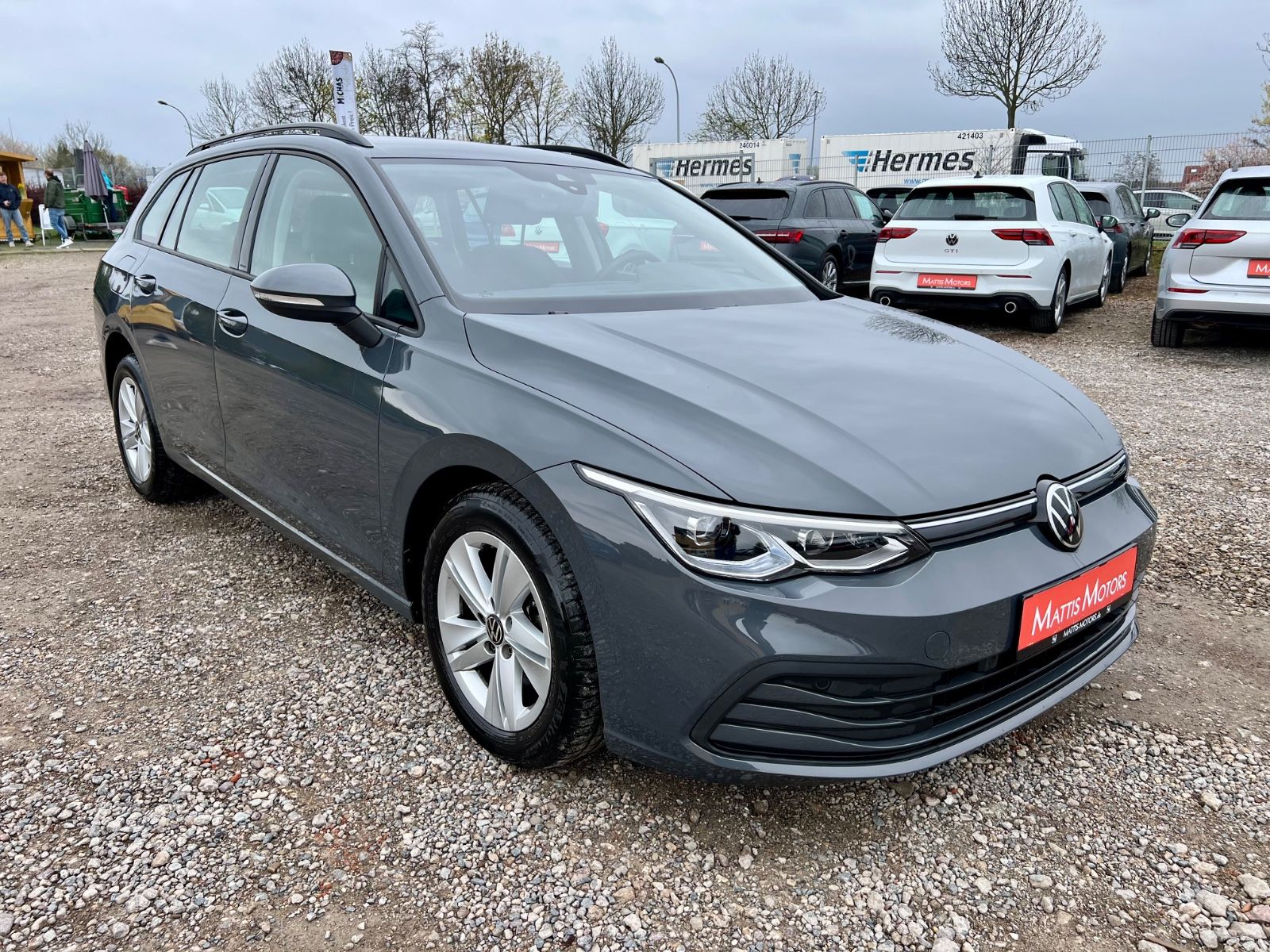 VW Golf VIII Variant Life eTSI DSG AAC SHZ NAVI LED