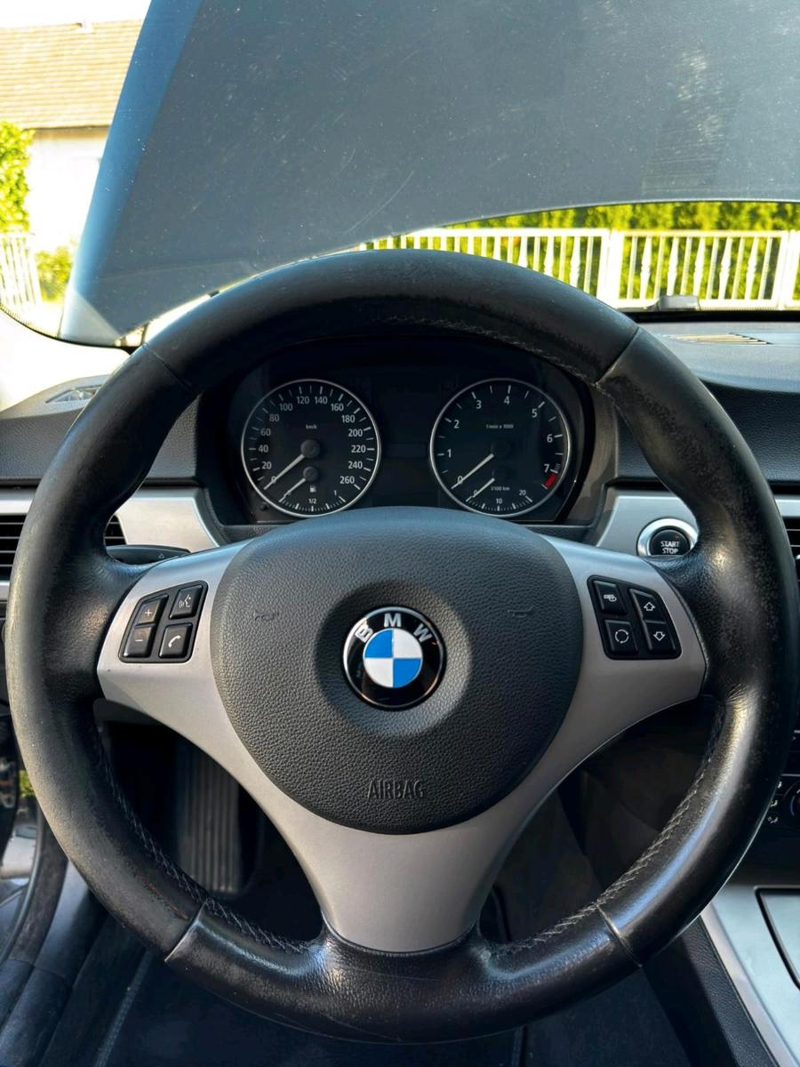BMW 325 2005 — photo 10