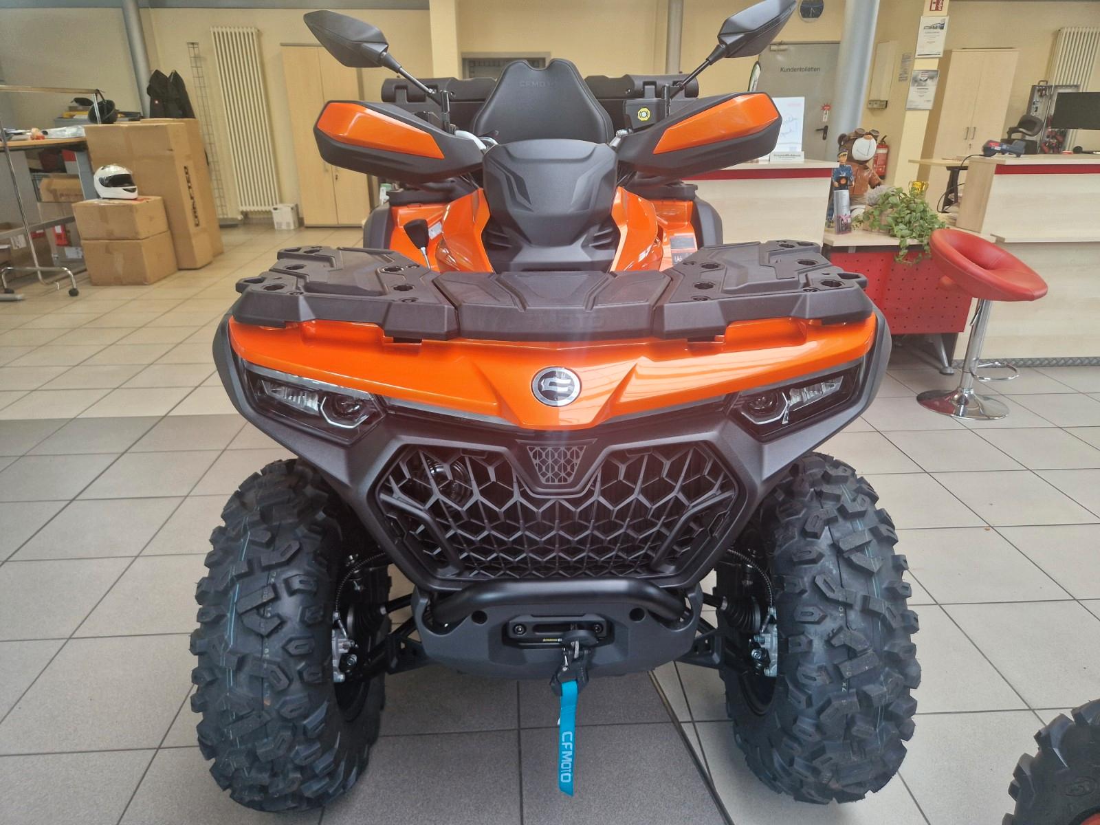 CFMOTO CFORCE 1000 Touring Lava ABS