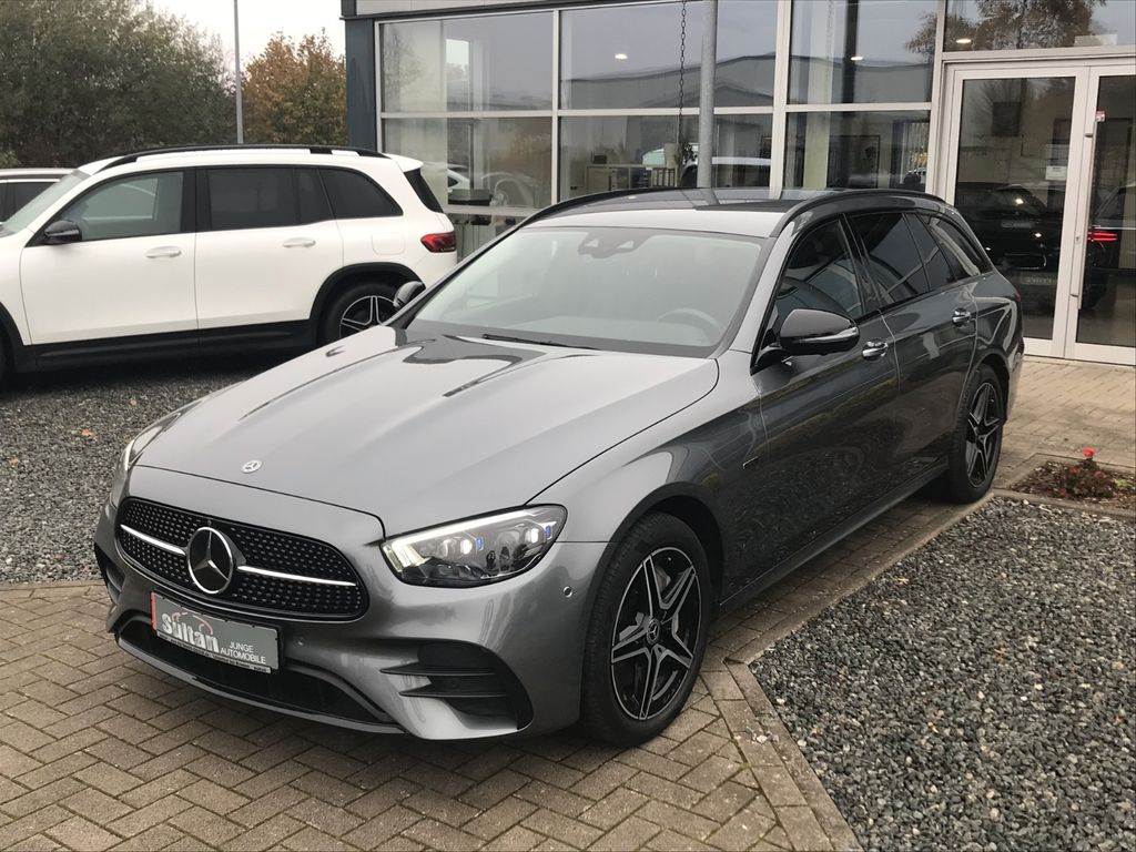 Image of Mercedes-Benz E 300