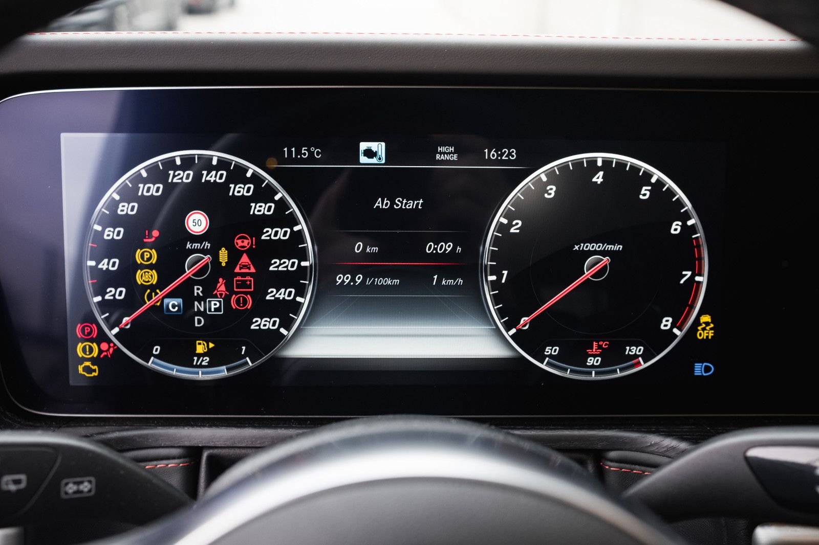 Fahrzeugabbildung Mercedes-Benz G 500-Burmester-Manufaktur-Leder-Night-Paket