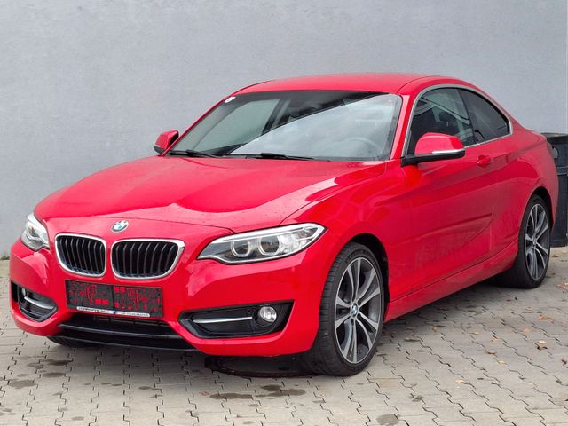 BMW 228 i Coupe/Sport Line/Navi/Leder/Xenon/SHZ!