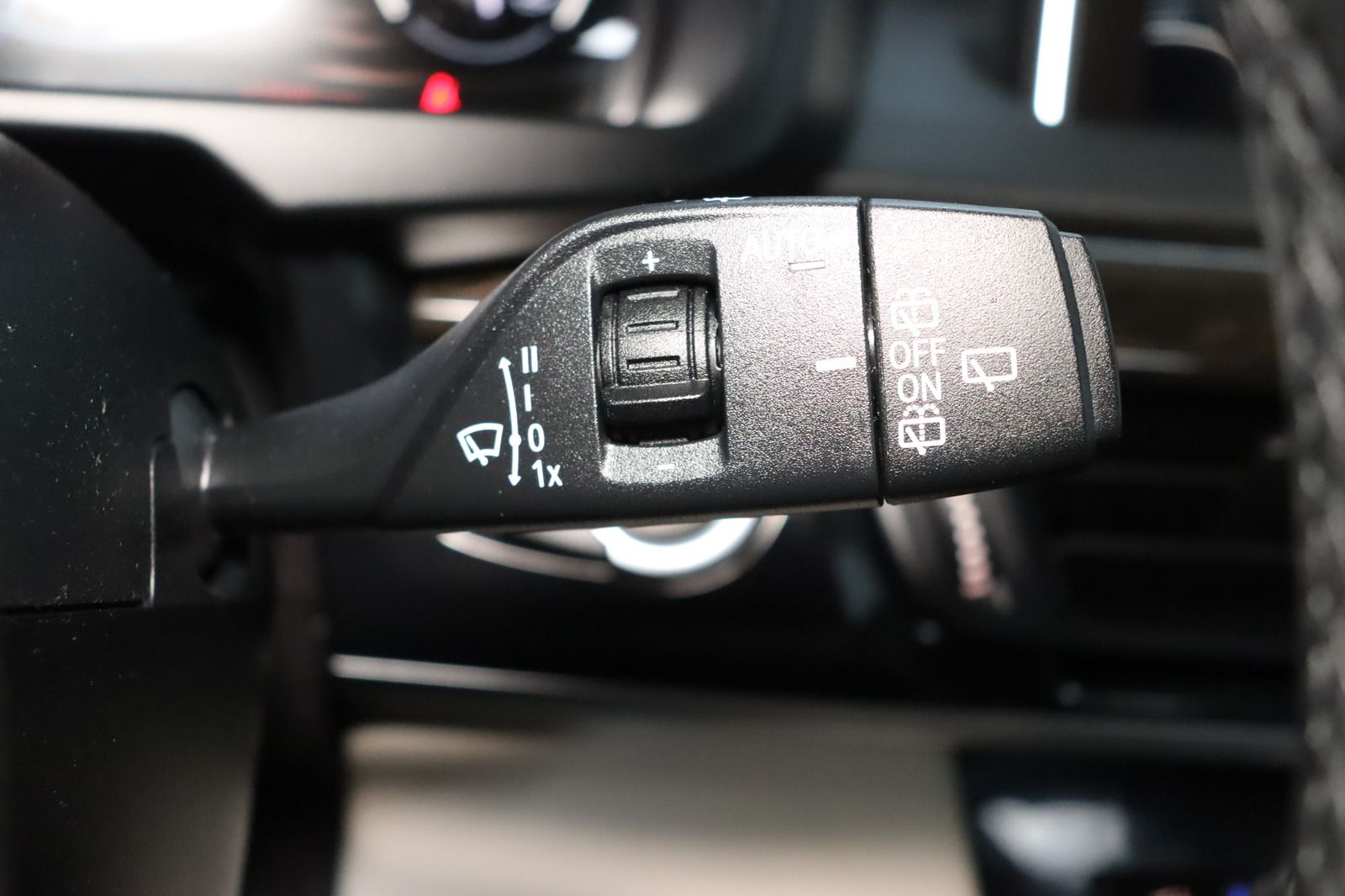 Fahrzeugabbildung BMW X5 xDrive30d * HUD* Pano * Memory * RFK *