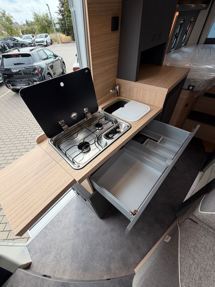 Fahrzeugabbildung Malibu Van diversity GT skyview 640 LE K