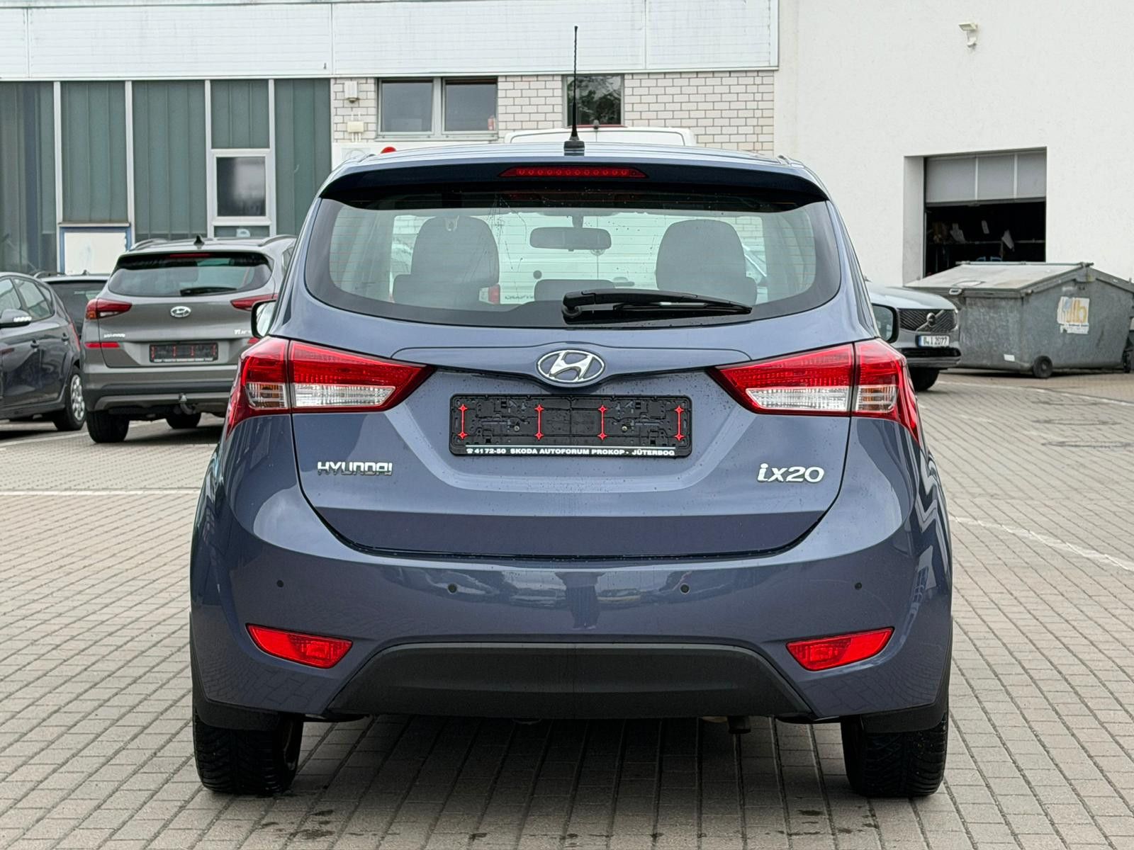 Fahrzeugabbildung Hyundai ix20 1.6 Comfort Navi*Allwetterbereifung