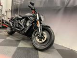 Harley-Davidson VRSCR Street Rod - HARLEY-DAVIDSON STREET ROD