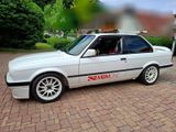 BMW E30 318is Motorsportversion - BMW 318 aus 1990: 318i