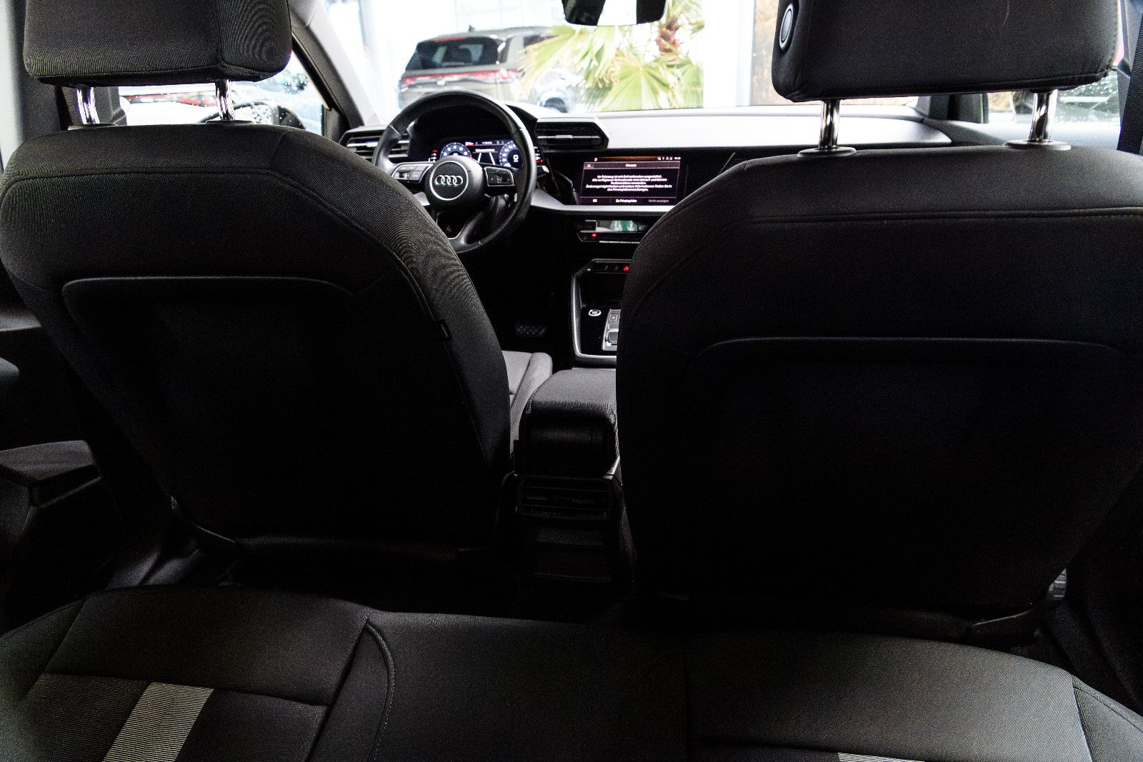 Fahrzeugabbildung Audi A3 30 TFSI S tronic advanced Sportback