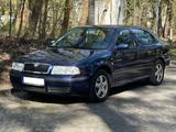 Skoda Octavia 2.0 Ambiente Automatik Klima - gebrauchte Skoda Octavia aus dem Jahr 2001