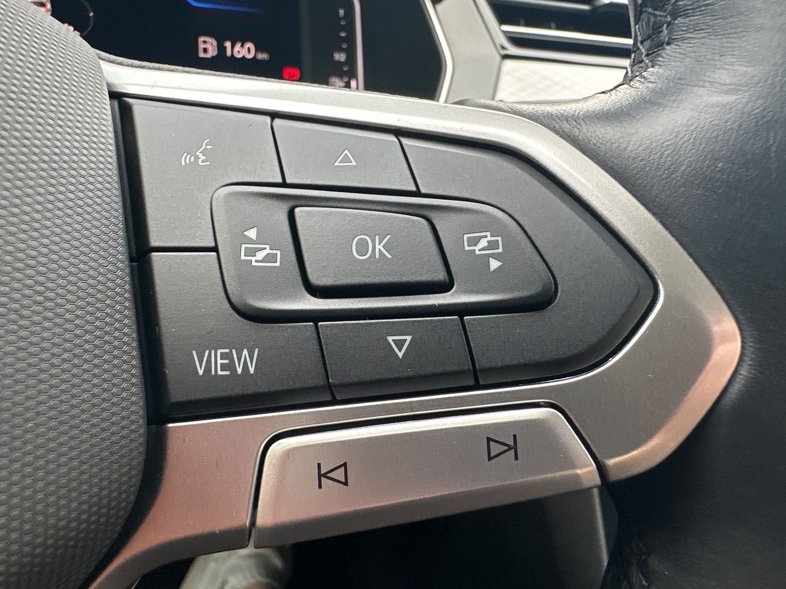 Fahrzeugabbildung Volkswagen Passat Variant 2.0 TDI DSG Business NAV+LED