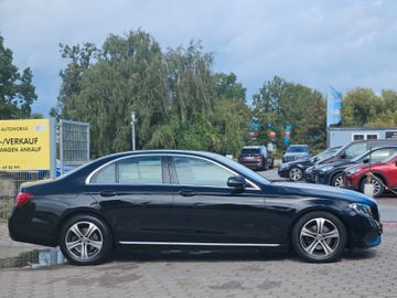 Mercedes E 200 - 4