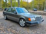 Mercedes-Benz Mercedes w124 300d automatik amg Klima h Z... - Mercedes-Benz 300: W124 300d