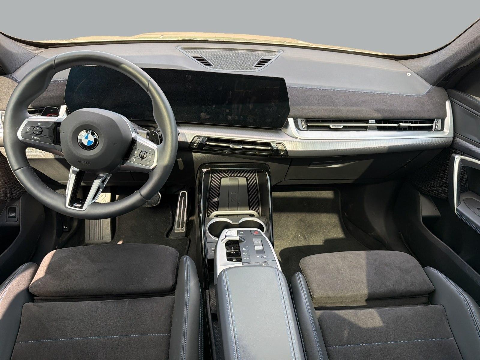 BMW X1 sDrive18i M Sportpaket | AHK PANO RFK HIFI BT