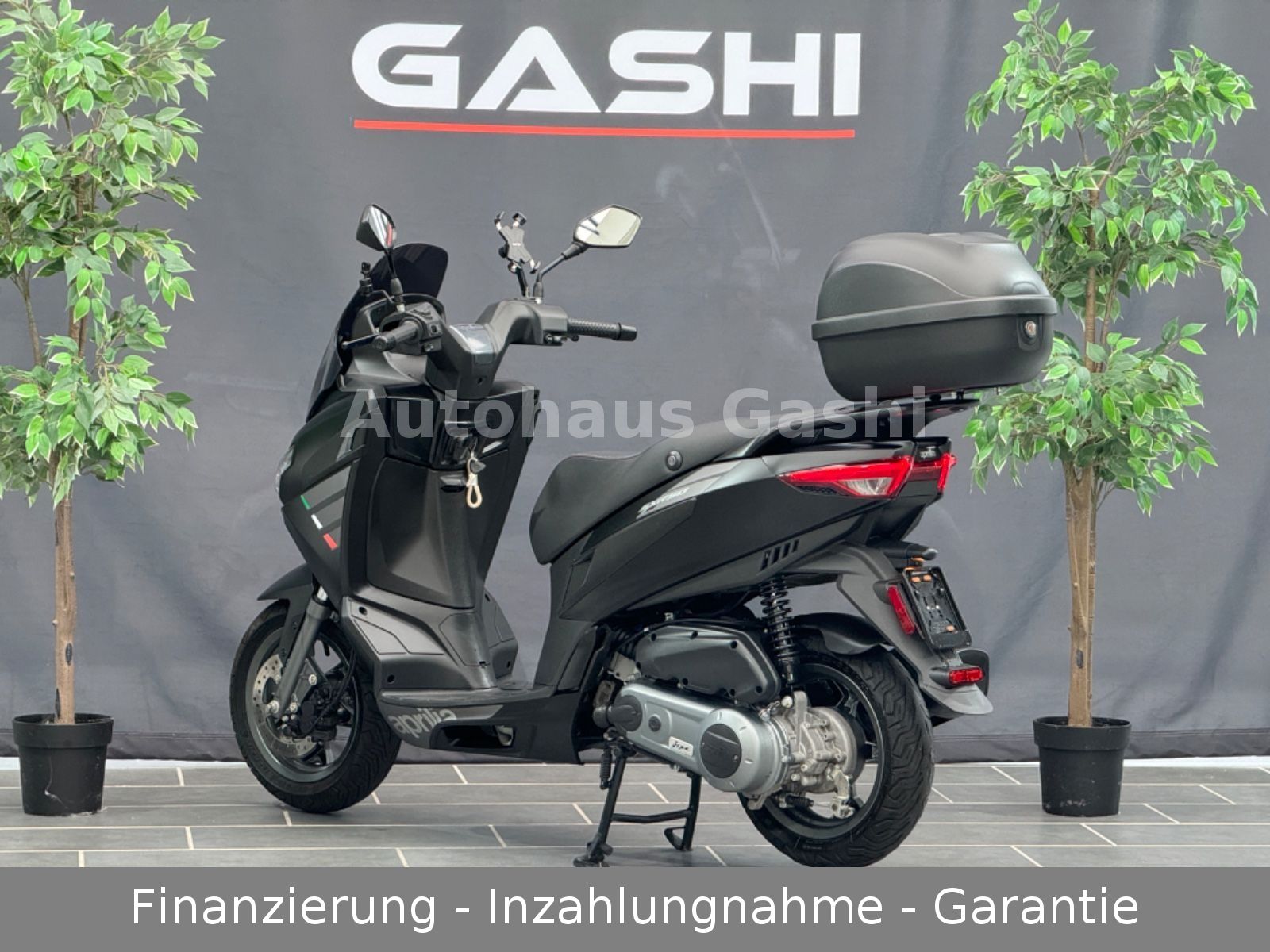 Fahrzeugabbildung Aprilia SXR50S*SchwarzMatt*LED*+Koffer