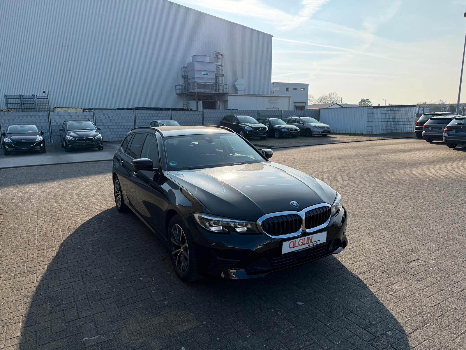 BMW 318 i Touring  Advantage *LED*NAVI*PDC*SHZ*