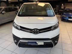 TOYOTA Proace Verso 3 Sitzer L1 LEDER NAVI CAM AHK PDC