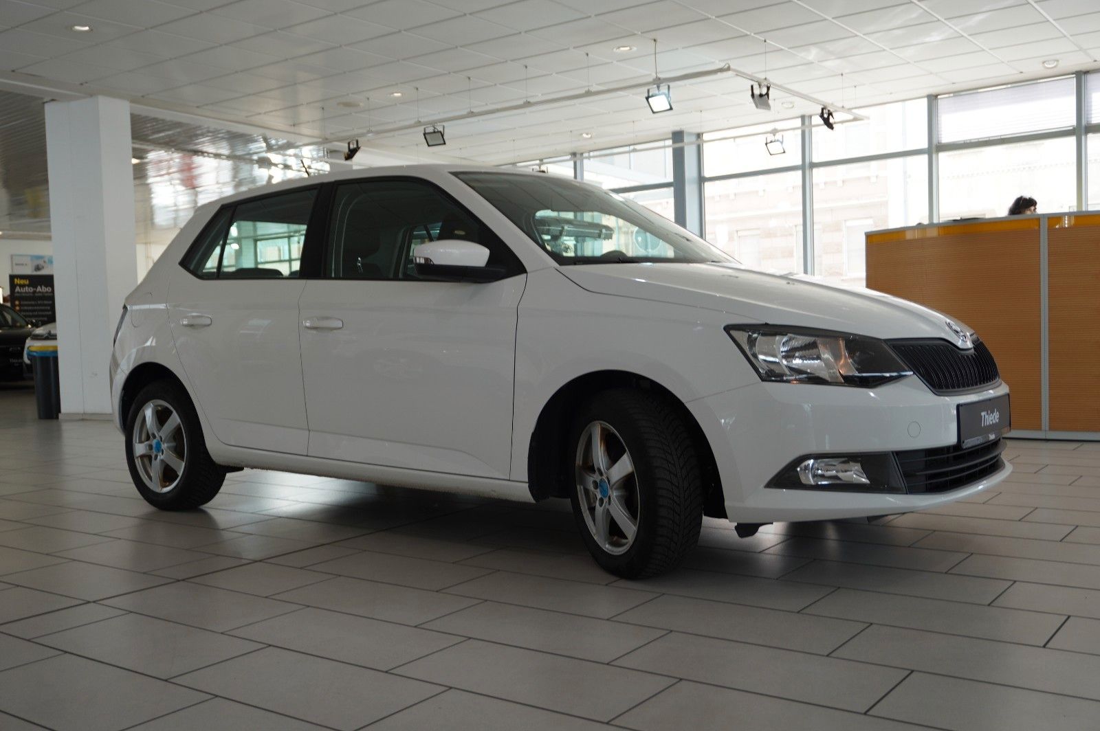 Fahrzeugabbildung SKODA Fabia LIM. 1.0 ACTIVE KLIMA/NEBEL/USB/AHK
