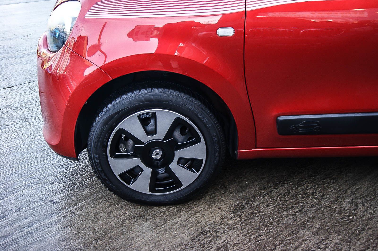 Fahrzeugabbildung Renault Twingo Dynamique 1.0 FALTDACH PDC SIHZG TEMPOMAT