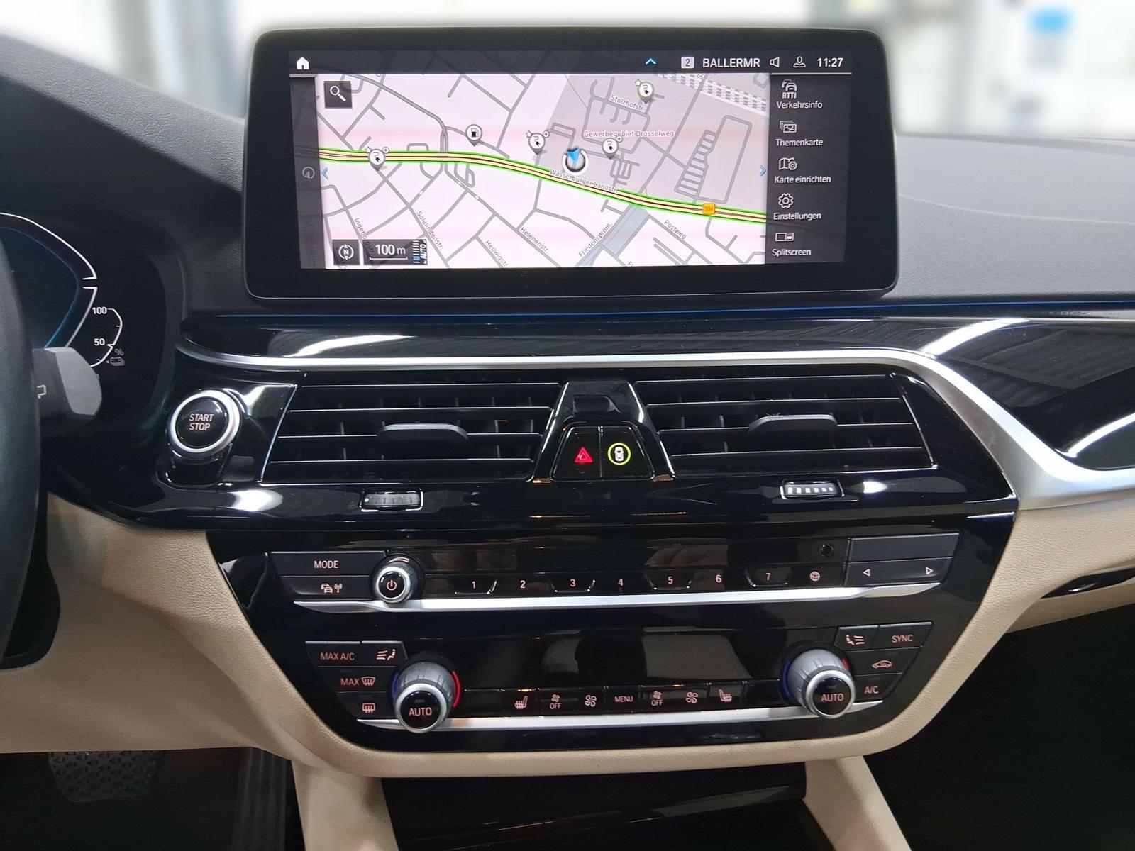 BMW 530e DrivAss*ParkAss*Head-Up*Lenkradheizung
