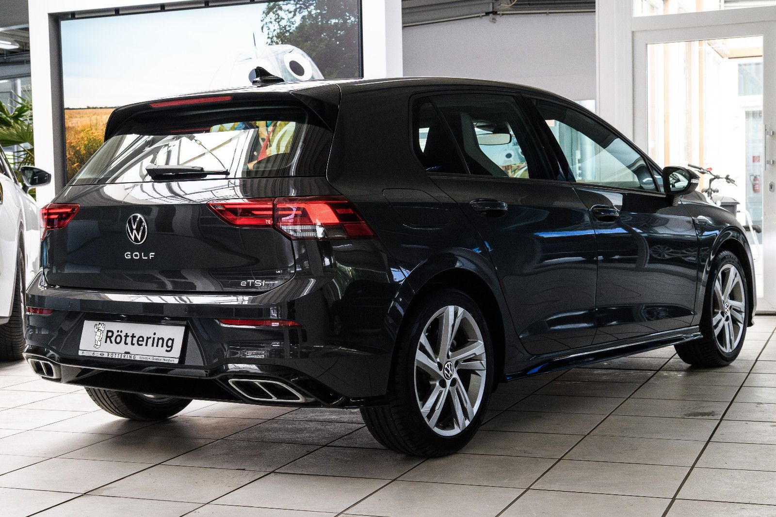 Fahrzeugabbildung Volkswagen Golf VIII R-Line +Led +Keyless+We Connect Plus