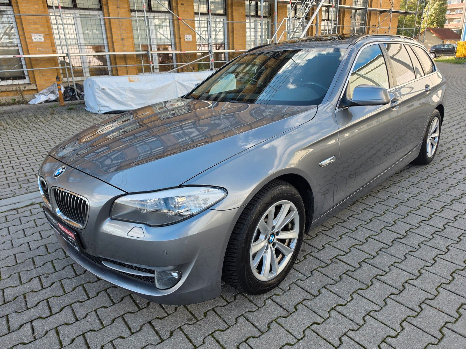 BMW BMW 530d Touring*HeadUp*Leder*Tüv 3/2027*