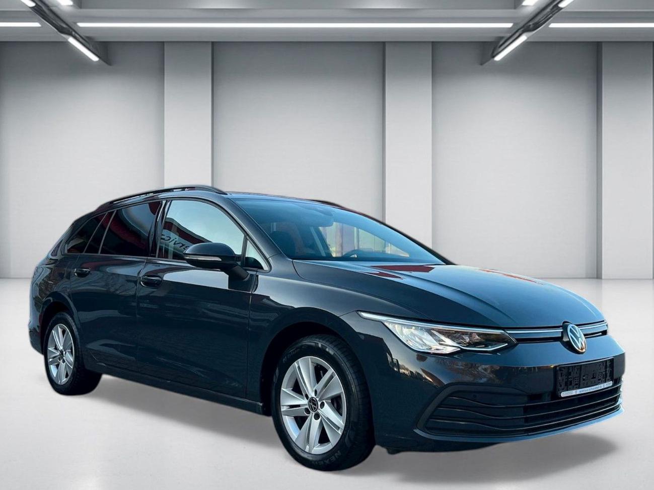 Volkswagen Golf VIII Variant Life
