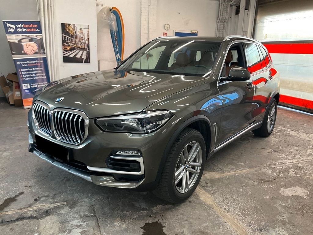 Image of BMW X5