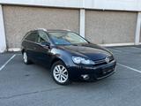 Volkswagen Golf VI Variant Style BlueMotion - Volkswagen Golf mit Benzin-Antrieb: Sportfahrwerk, mit Klimaautomatik