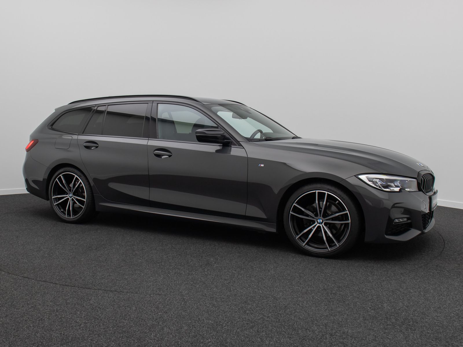 Fahrzeugabbildung BMW 320i M Sport Individual Komfort Laser AHK 19Zoll